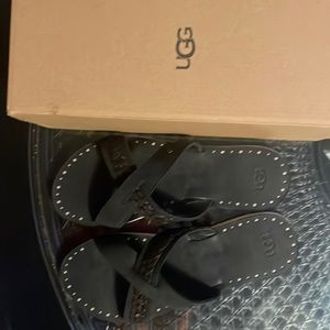 NIB UGG Women’s 1017792 LEXIA  Sandals, size 11, Black, new never worn